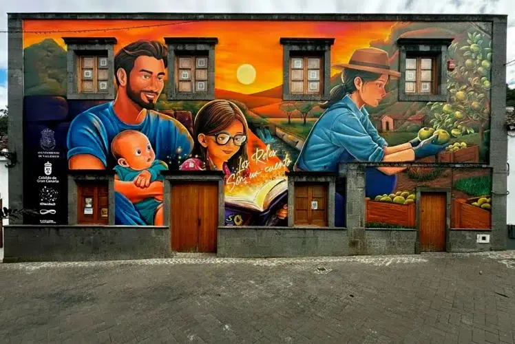 Fachada Casa De La Cultura