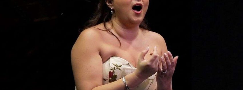 Foto Judith Pezoa soprano_esc