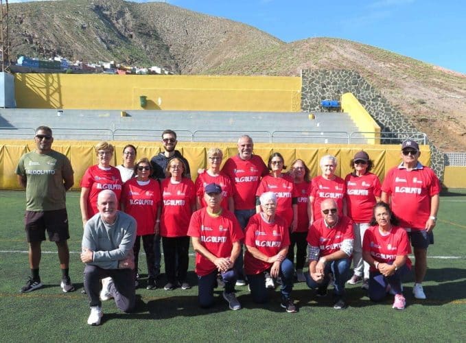 Foto De Familia Hoy Con El Alcalde Alfredo Gonçalves Ferreira En El Primer Entrenamiento Del Proyecto Al Golpito 2