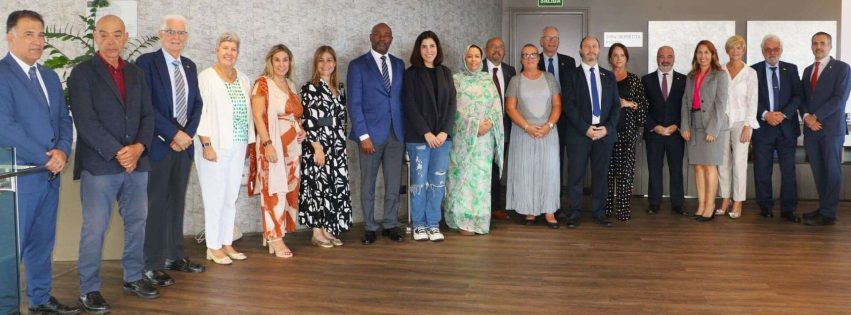 Grafica Cuerpo Consular Las Palmas con la directora regional del SUC 3