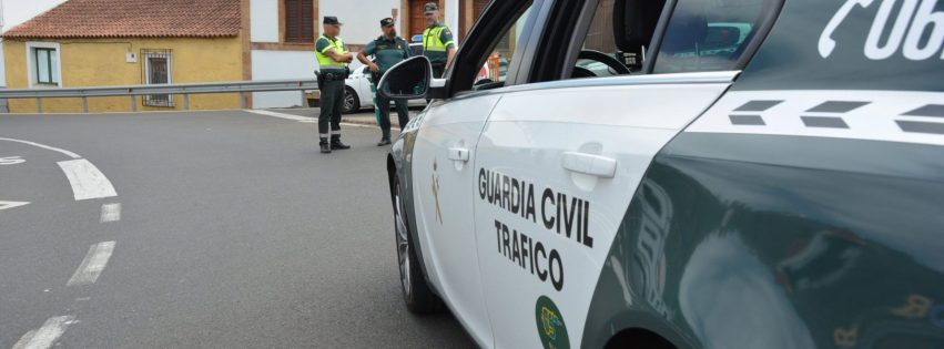 Guardia-Civil-de-Trafico Guardia-Civil-de-Trafico