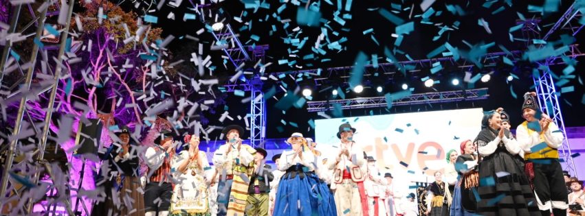 Imagen de archivo del Festival Nacional de Folklore Isla de Gran Canaria en la Plaza Grande de Guía