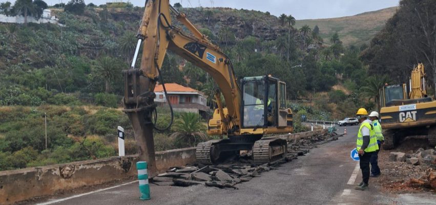 Inicio de la obra en la carretera de Hoya de Pineda 1
