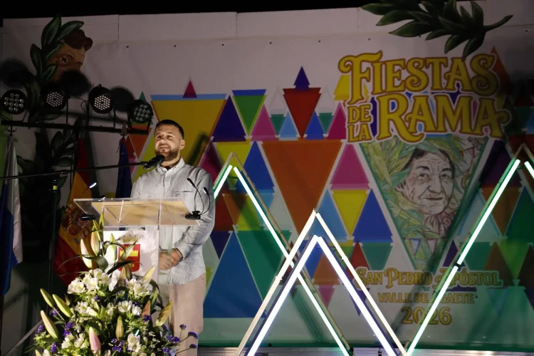 Juan Gabriel Cruz Pregona Las Fiestas De San Pedro En Agaete