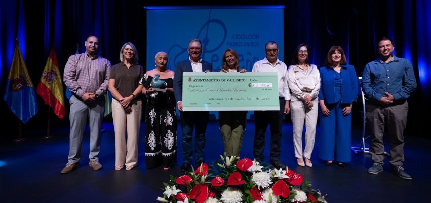 Entrega Manzana de Oro a Pequeño Valiente