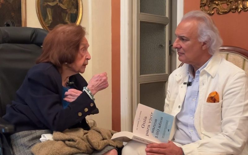 Mercedes ÁLvarez con el doctor Manuel de la Peña 2