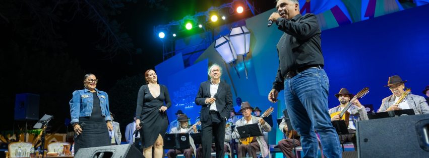 Noche de Folías en la Plaza de Santiago
