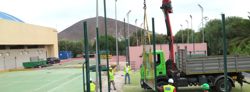 Obras de demolición de las canchas de pádel y tenis ejecutadas antes del verano pasado