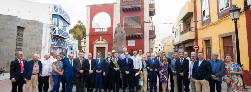 Ofrenda floral a Fernando Guanarteme 1