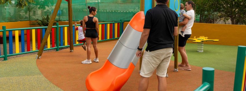Parque infantil de la calle Alcaravaneras en Barrial