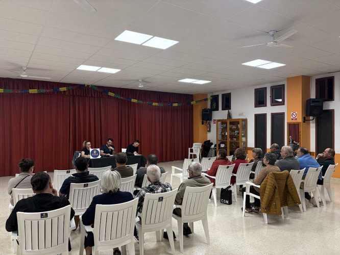 Reunión Aavv El Labrador