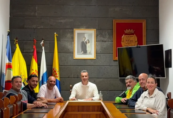 Reunión Taxis La Aldea
