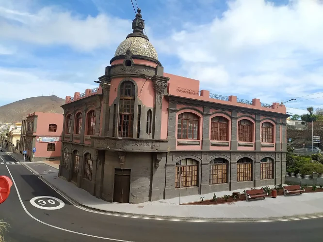 Sede De La Escuela Oficial De Idiomas De Santa María De Guía