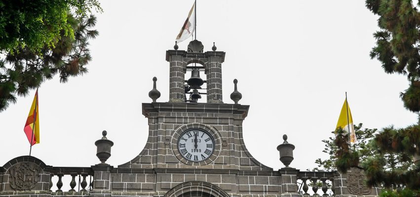 Subida de Bandera Fiestas del Pino 2025