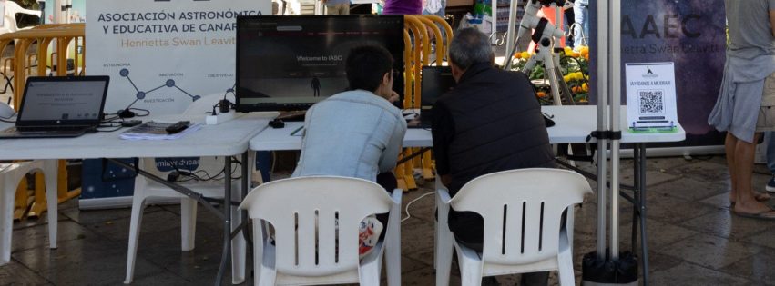 Taller de astronomía celebrado en la Plaza de Santiago por la Asociación Astronómica y Educativa de Canarias 'Henrietta Swan Leavitt'