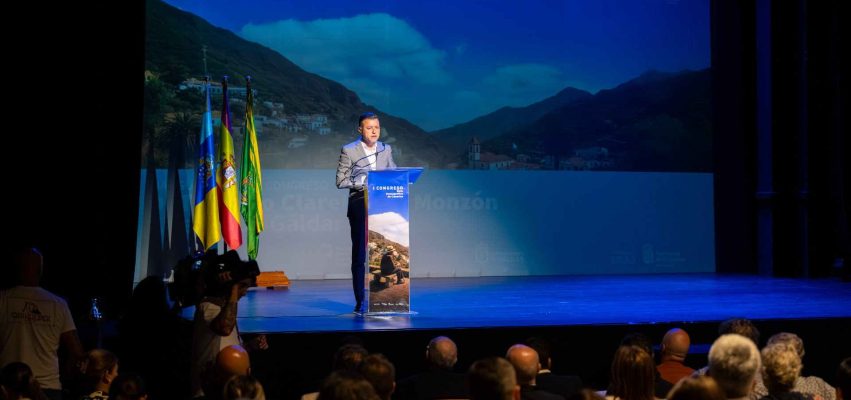 Teodoro Sosa alcalde de Gáldar durante la inauguración del I Congreso del Reto Demográfico de Canarias