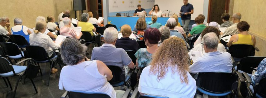 Un momento de la reunión celebrada en la Casa de la Cultura