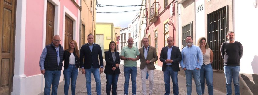 Un momento de la visita por el casco histórico