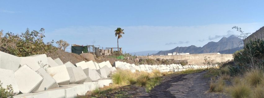 VERTIDO DE AGUA EN EL PINILLO1