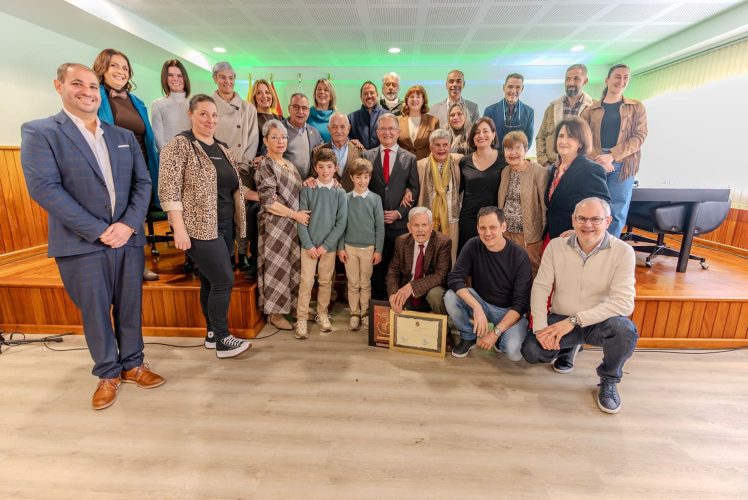 Valleseco distinguió a Goyita y Tito (21)