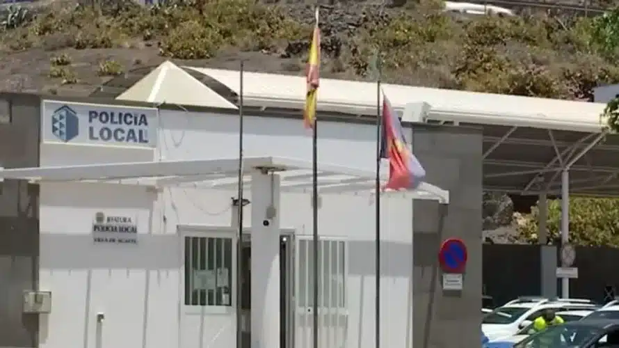 Polemica-en-agaete-un-policia-local-se-postula-a-jefe-del-cuerpo-y-acaba-apartado-por-el-ayuntamient_e551